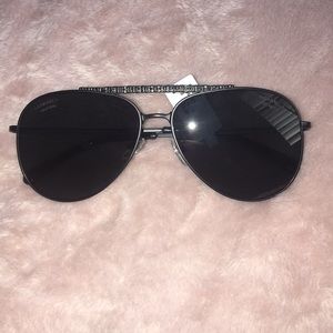 Polarized Aviator Chanel sunglasses 4231